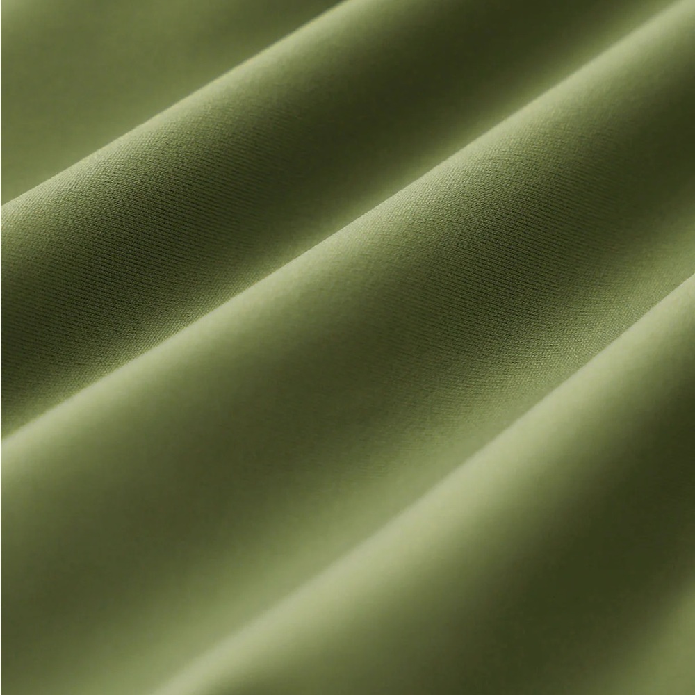 Berlook Activewear Green Ruched Cutout Sports Bra - Picture 8 of 9